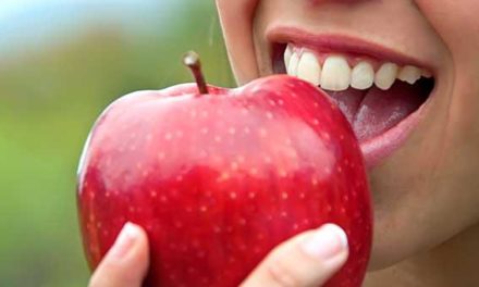 Υγεία | 8 Tips για  Ένα Υγιές και Όμορφο Χαμόγελο. Τι θα Πρέπει να Αλλάξω στην Διατροφή μου;