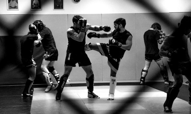 Ολοκληρωμένη προπόνηση Kick-Boxing.Τι περιλαμβάνει?