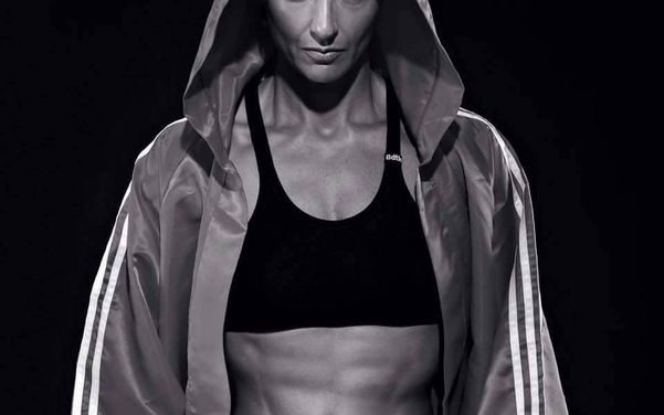 Στην Αμερική Η Μαρία Σεμερτζόγλου