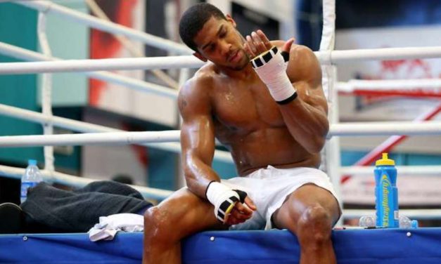 Δεν αποκλείει τη συμφωνία με το UFC ο Joshua – Ποιος είναι ο κύριος όρος που θέτει