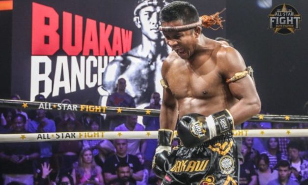 Έκλεισε παιχνίδι στην Τσεχία ο Buakaw!