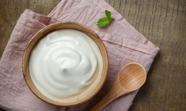 12 Λόγοι για να Βάλεις το Γιαούρτι στην Καθημερινή Διατροφή σου!!