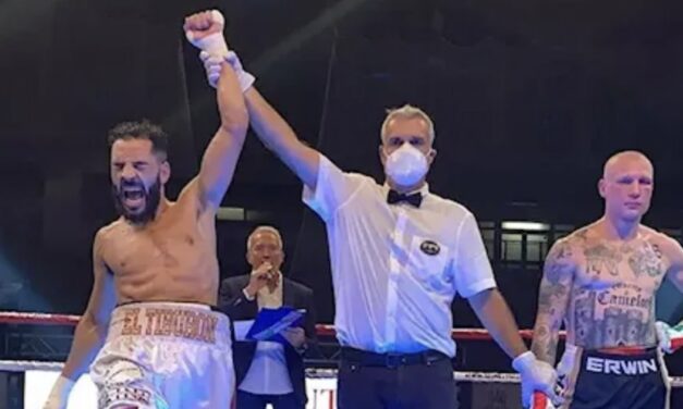 Νεοναζί Πυγμάχος Χάνει από Μετανάστη